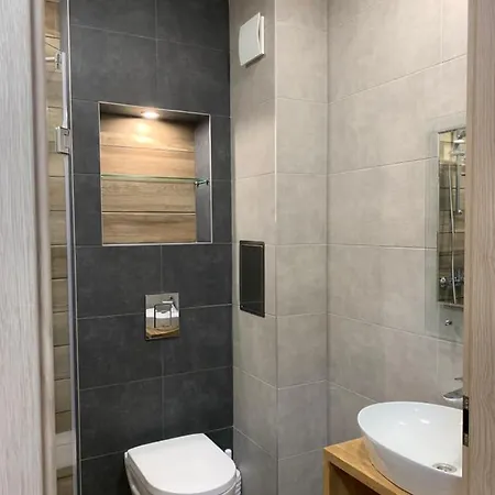Azur Premium 1 וארנה